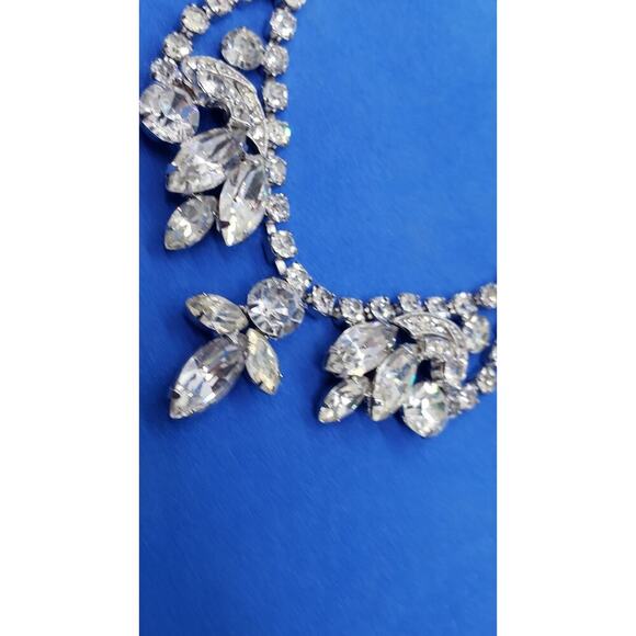 Vintage Necklace Clear Rhinestone Silver Toned Fancy 1950s Kramer Weiss Style - Picture 4 of 11